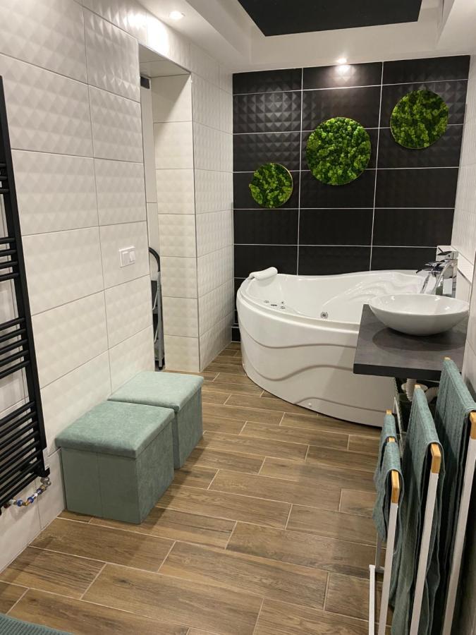 Karos Night Sky Apartment Залакарос Екстериор снимка